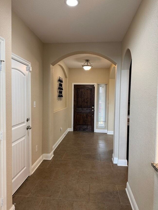 Photo - 517 Whittmen Ave