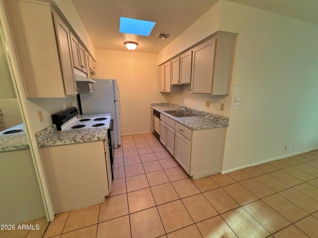 Photo - 9033 W Elm St