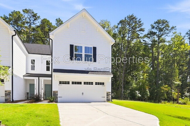 Building Photo - 5148 Crestland Ave