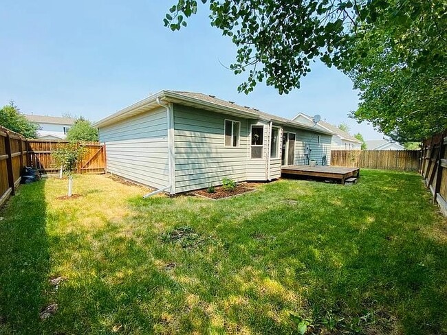 Photo - 304 Prairie Ave