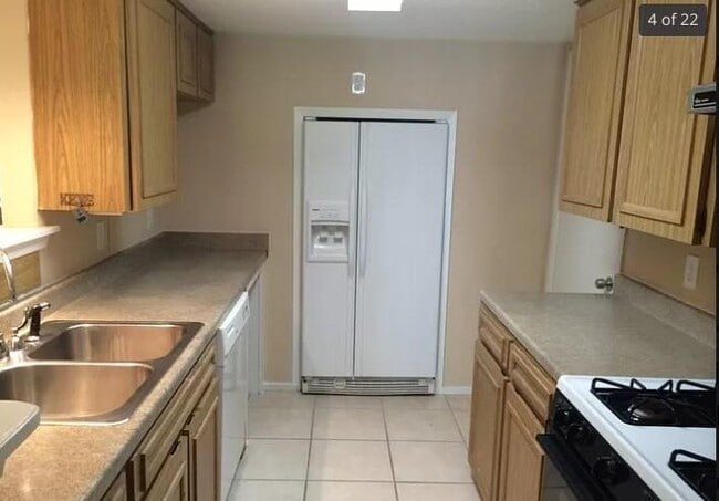 Photo - 2030 Encino Cir