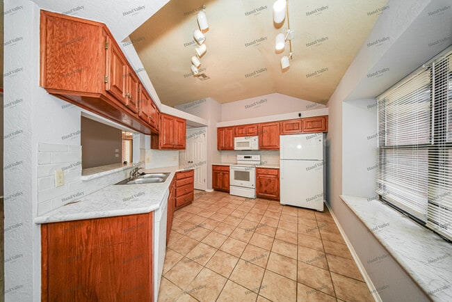 Photo - 1708 Yosemite Pl