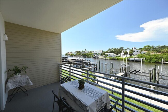 Photo - 1709 N Tamiami Trl Unit 208