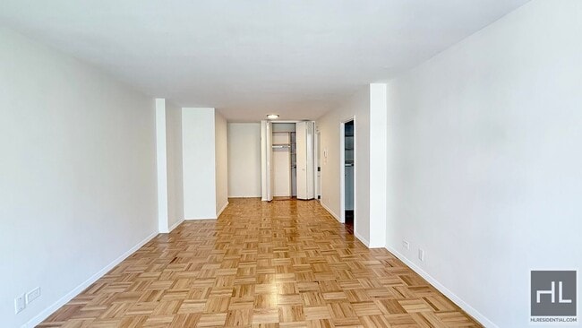 Building Photo - EAST 49 STREET Rental