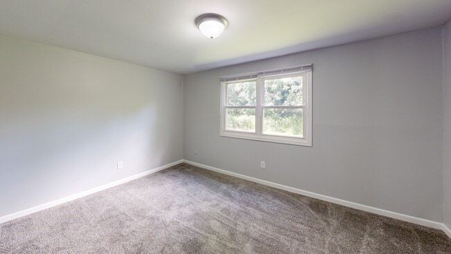 1BR, 1BA - 850SF - Bedroom