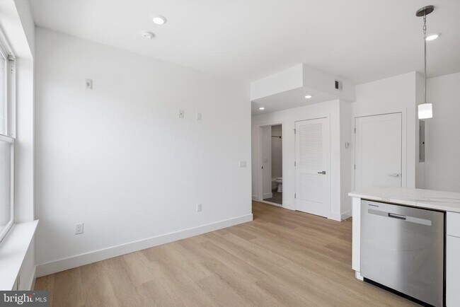 Photo - 3637 N 16th St Unit C
