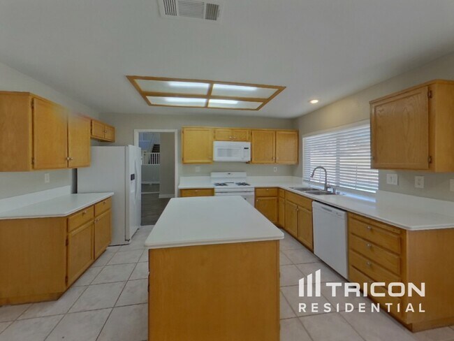 Photo - 1584 Bright View Dr