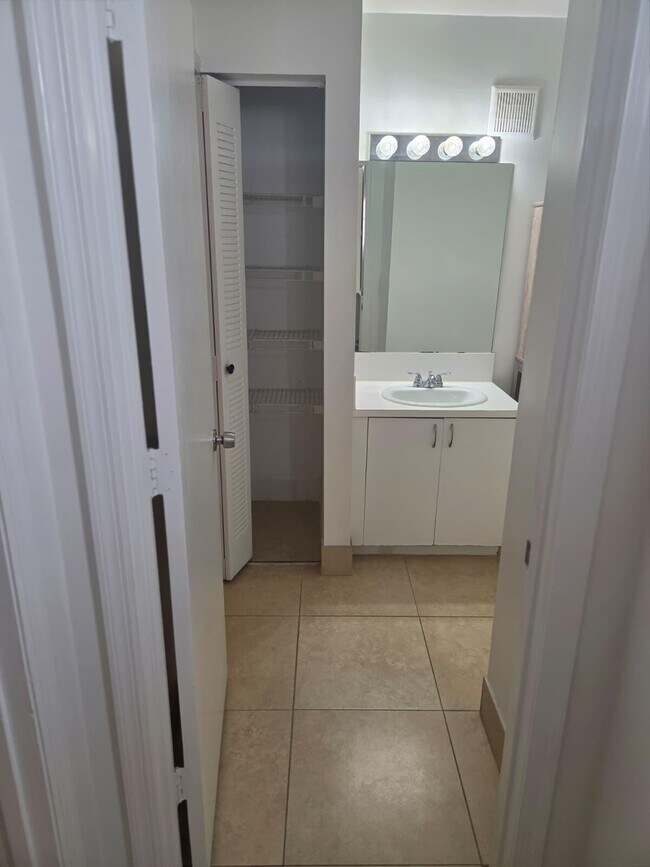 12130 St.Andrews Pl Unit 207