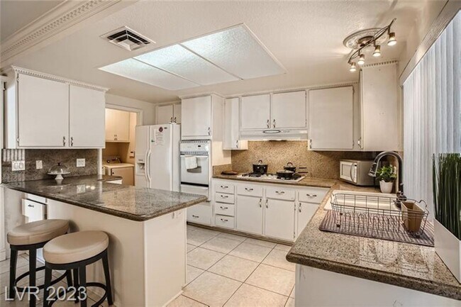 Photo - Fully Furnished with sparkling pool!