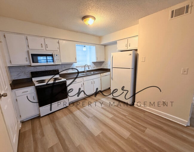 Photo - 716 NE Ball Dr