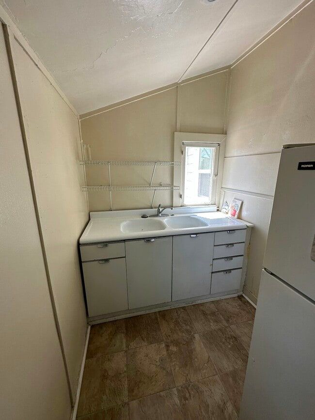 Photo - 102 Parkwood Dr Unit 405- 2