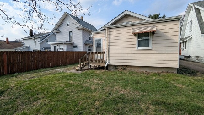 Photo - Charming 3 bedroom/1 bath home in the heart of Akron!