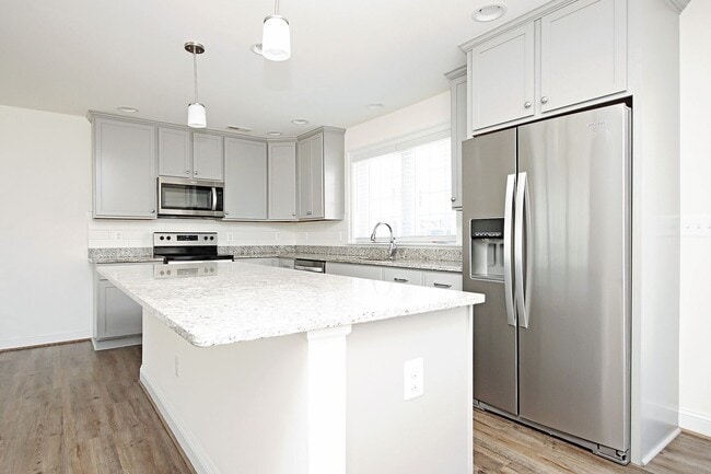 Photo - Light-Filled, Dog-Friendly Old Trail Townhome