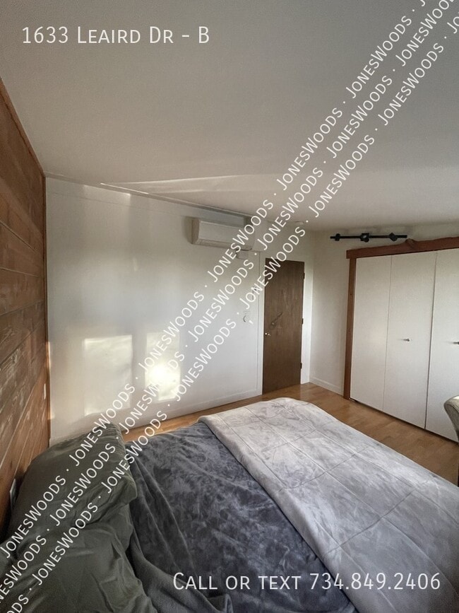 Photo - 1633 Leaird Dr