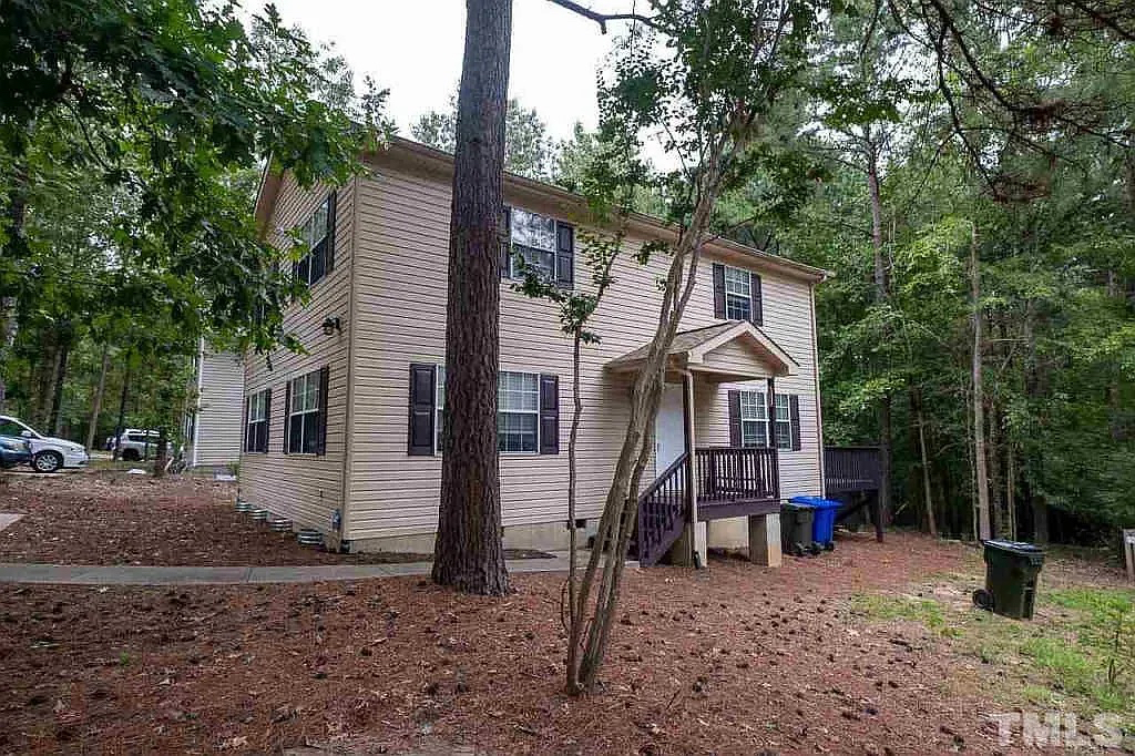 Room in House on Forsyth Dr - Room in House on Forsyth Dr