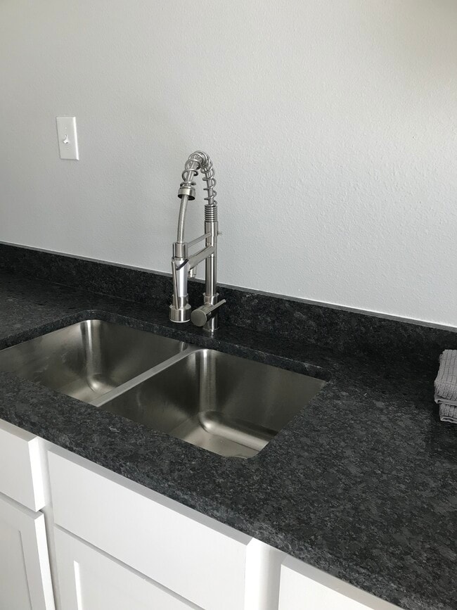 2437 Jaguar Rd Unit 2437 Jaguar Rd #1