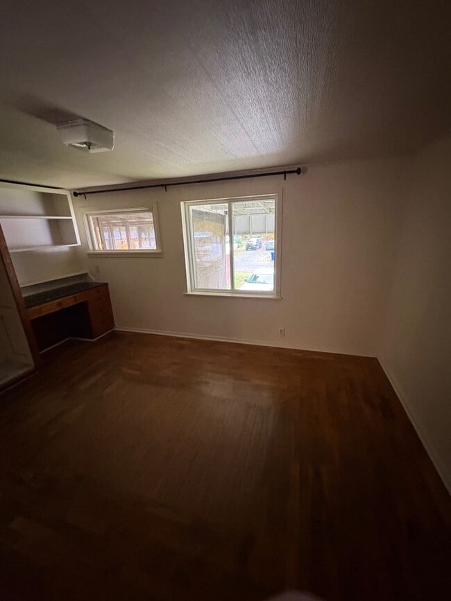 Photo - 00110-751/755 River RD Unit 755 River Rd