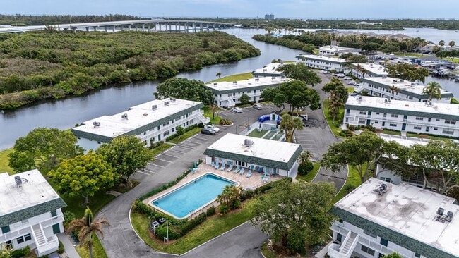 Photo - 2800 Indian River Blvd Unit R9