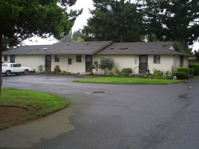 Building Photo - 1724 Grove St Rental