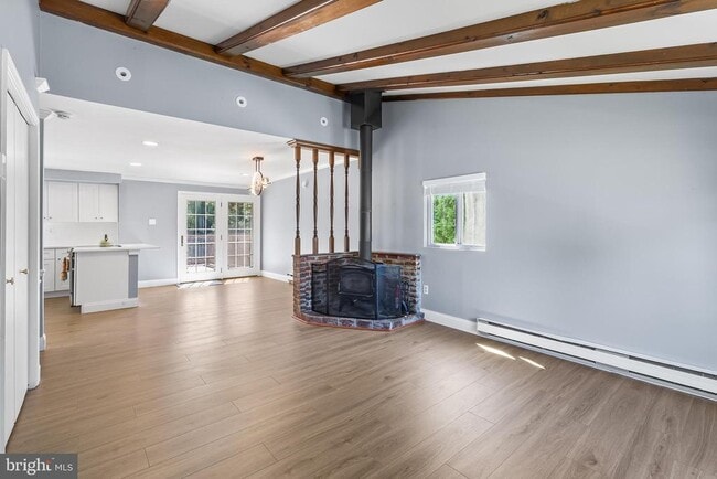 Photo - 343 Sugartown Rd Unidad B