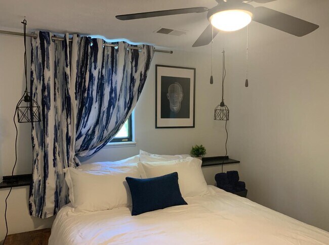 Photo - 5808 Stormcroft Ave