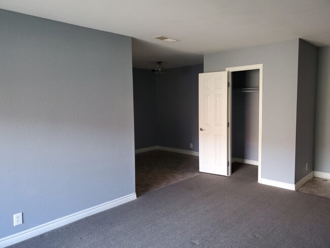 Photo - 5060 Indian River Dr