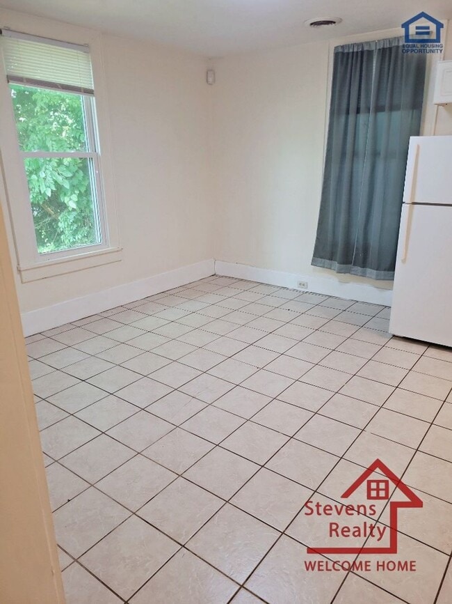 Photo - 515 Ben Hur Ave