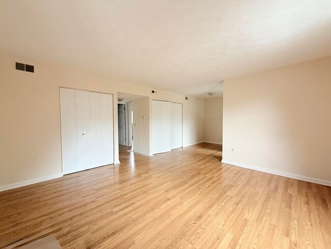 Photo - 245 Maryland Dr Unit 5