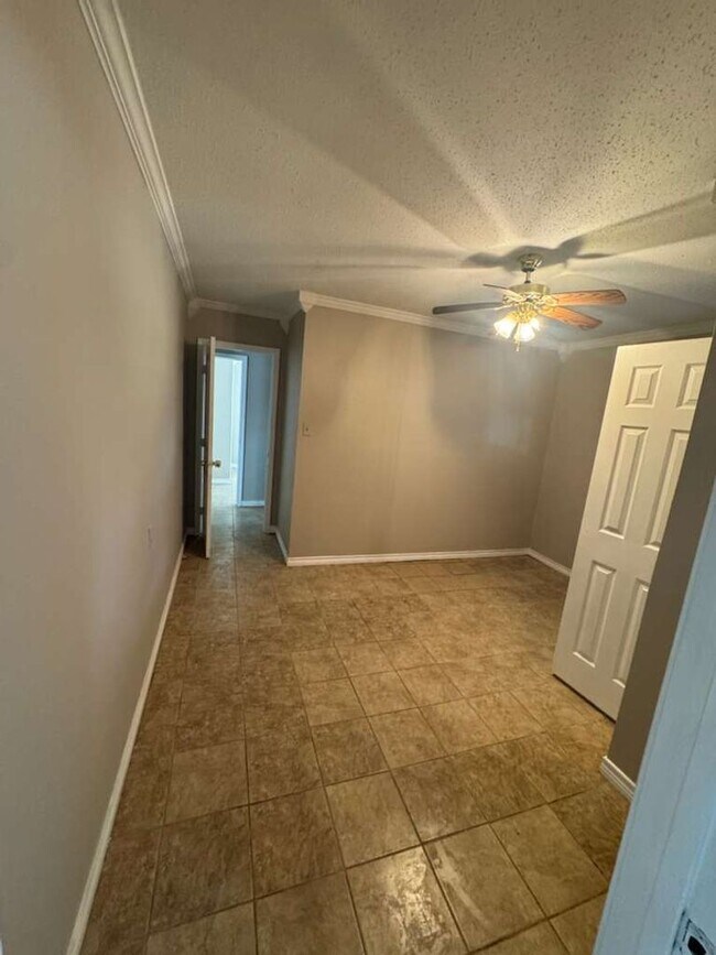 Photo - House For Rent 150 Schoolview Dr, Bridge City, TX 77611