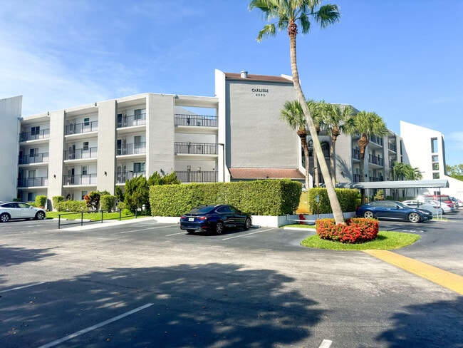 Building Photo - 6850 10th Ave N Unit 206
