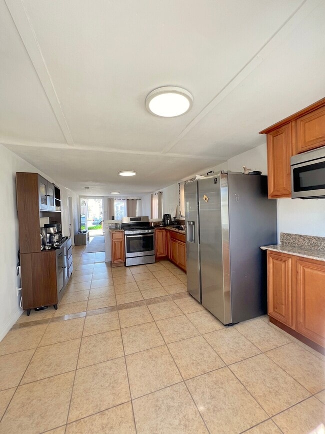 3687 Cherokee Ave