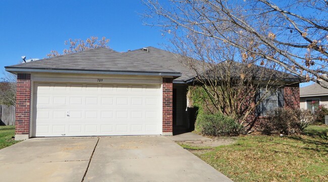 3 Bedroom 2 Bathroom Leander Home - 3 Bedroom 2 Bathroom Leander Home