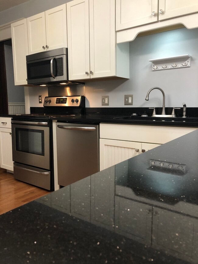 Photo - 1145 Jaeger St Unidad B