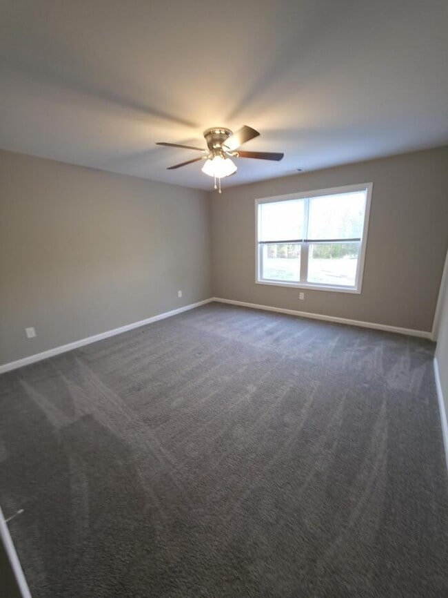 Photo - 480 Candlestick Dr