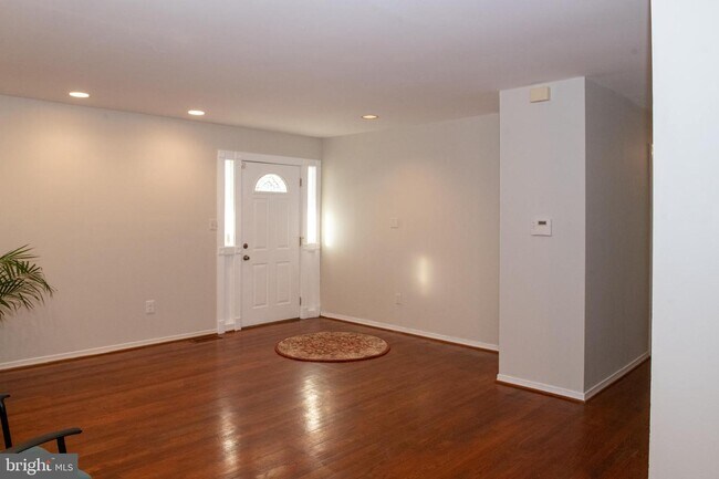 Photo - 7514 Abbington Dr House