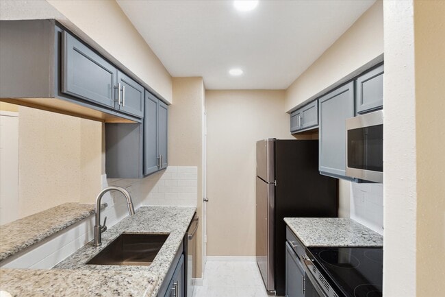 Photo - 11201 Lynbrook Dr Unit True