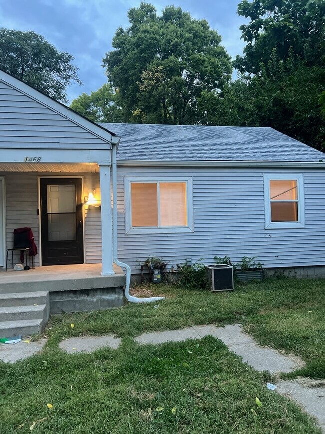 Building Photo - 1468 W 32nd St Unit 1468 W 32nd St Rental