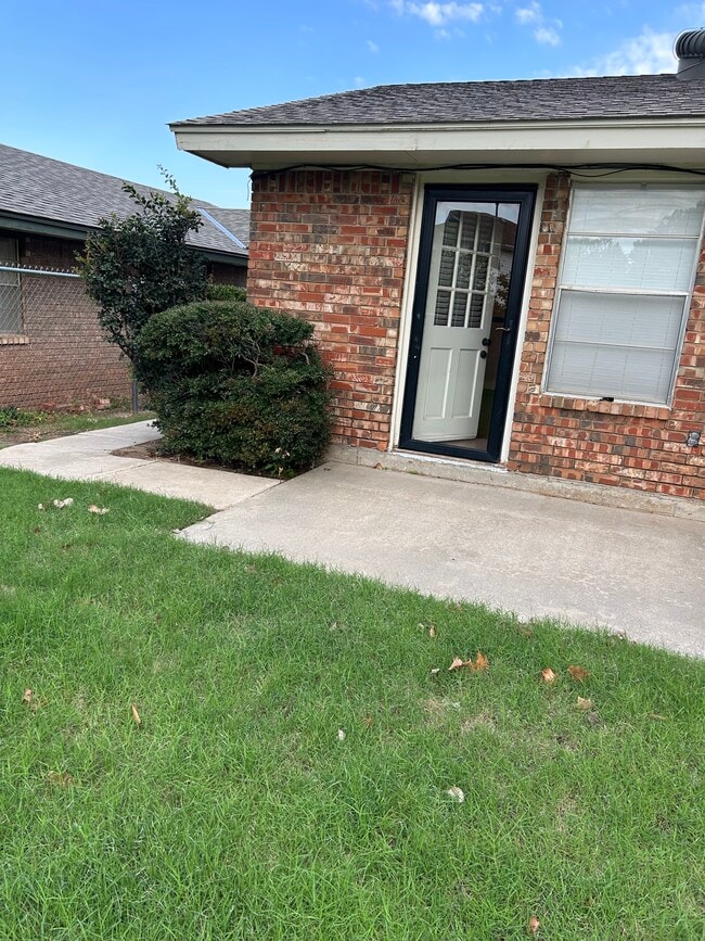 Photo - 5720 NW 62nd St