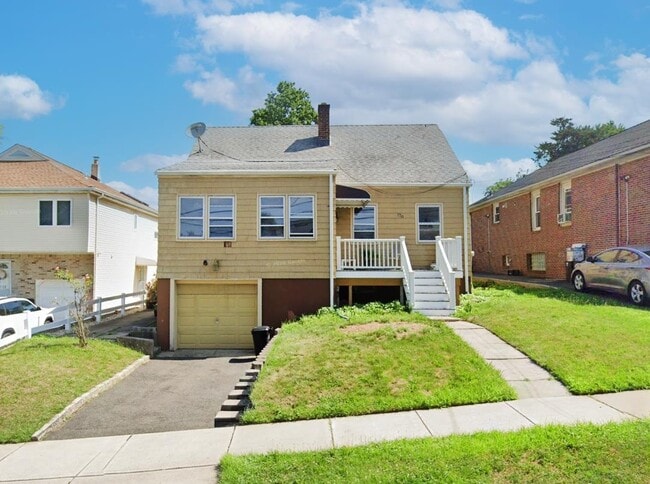 Building Photo - 170 Sunset Ave