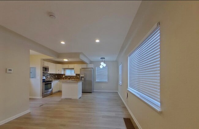 Photo - Immediate Move In.