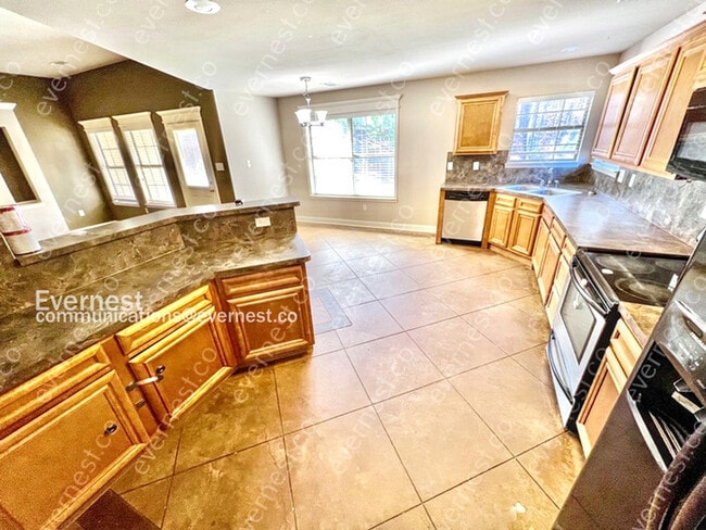 Photo - 958 James Madison Dr