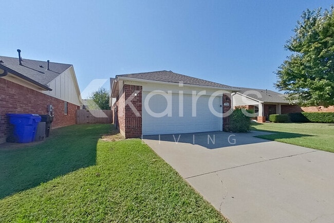 Photo - 2720 Edgemere Dr