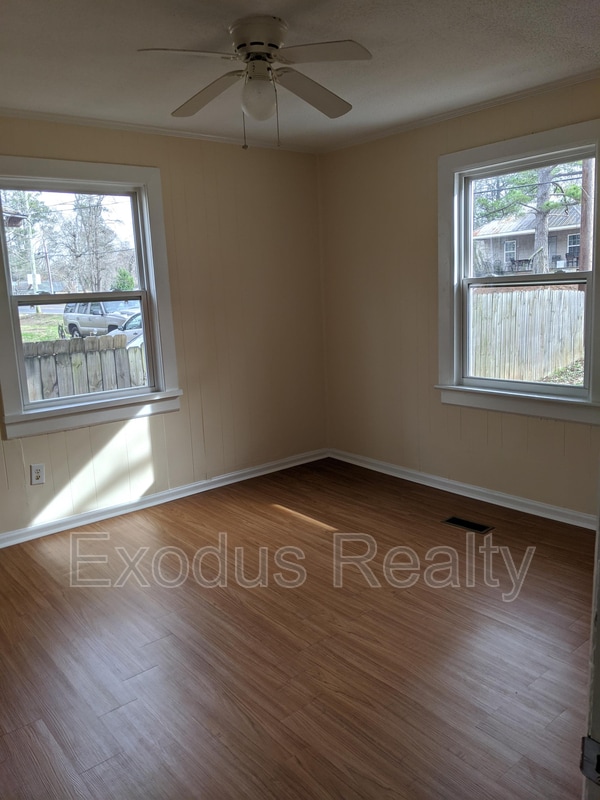 Photo - 501 Charlotte Ave