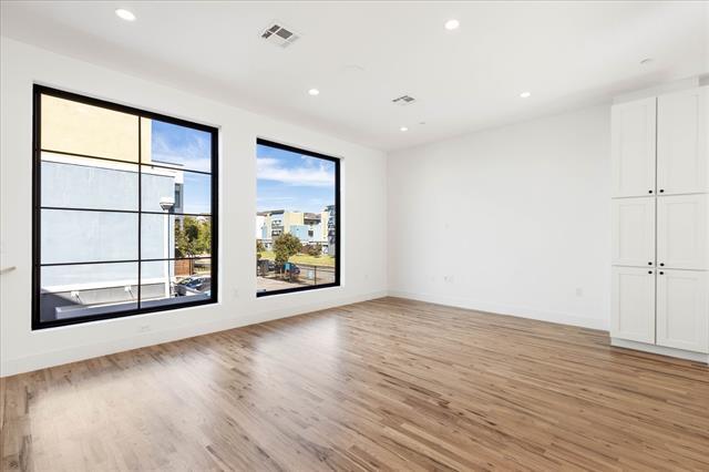 Photo - 2107 N Garrett Ave