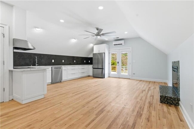 Building Photo - 850 Ormewood Ave SE