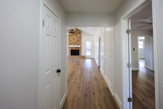 Photo - 51 Sweetgum Ct