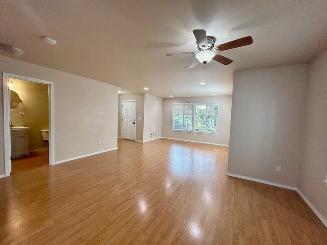 Photo - Redmond Ridge Home