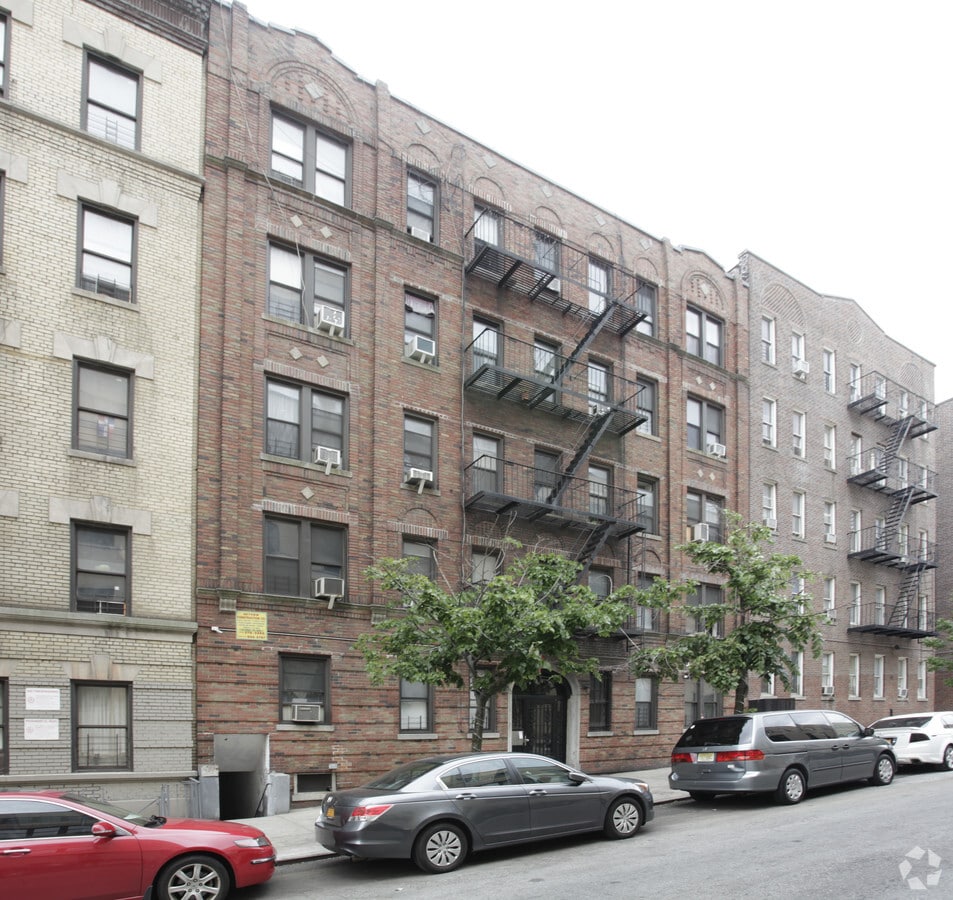 Photo - 504-506 W 213th St