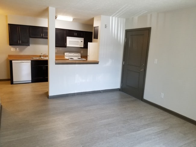 Watterson Lakeview Apartments