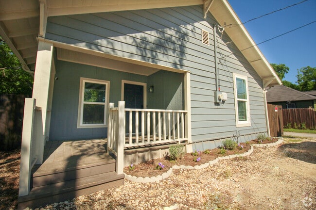 Building Photo - 633 N Morris St Rental